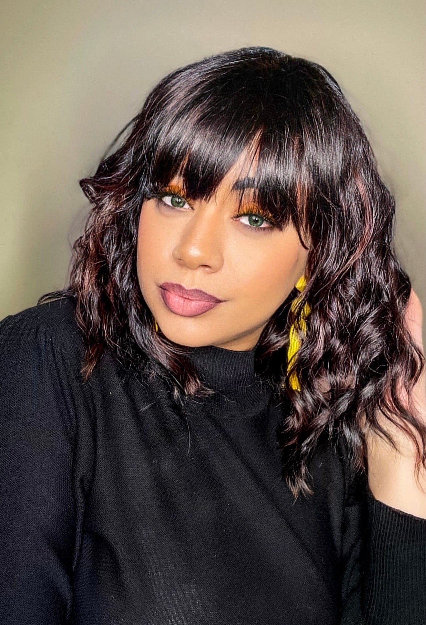 Wavy Brunette w/ Highlights